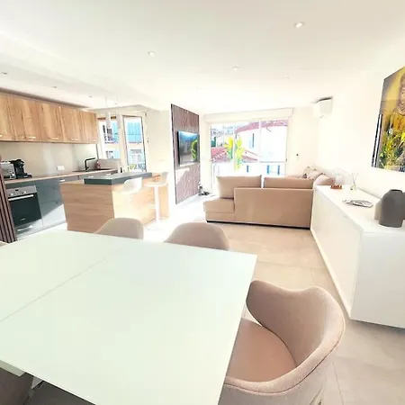 Jj Apartment